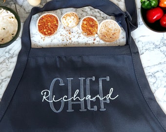 Delantal bordado personalizado: regalo perfecto para los amantes de la cocina.