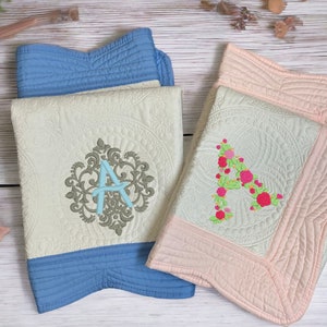 Couverture personnalisée de courtepointe pour bébé souvenir; Couverture brodée pour bébé garçon ou bébé fille; Couverture pour bébé nouvelle maman ; Cadeau de fête de naissance
