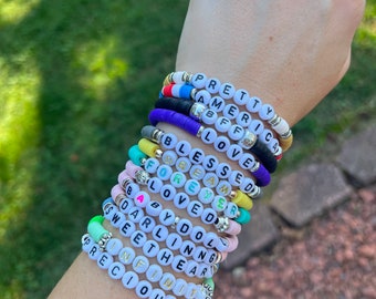 name bracelet, make your own bracelet gift, glass bead bracelet