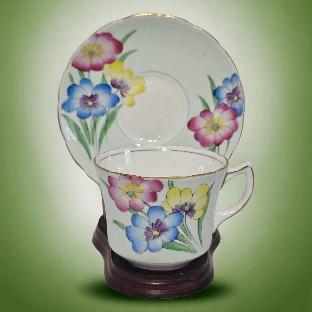 Vtg Foley EB and Co English Bone China #2681 Teacup & Saucer Floral on ...