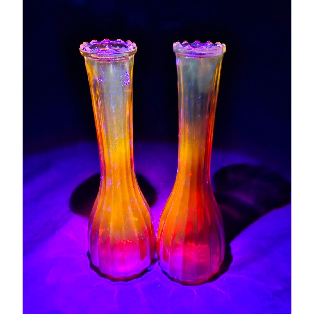 Pair of Vintage Glass Amberina Bud Vases READ Etsy