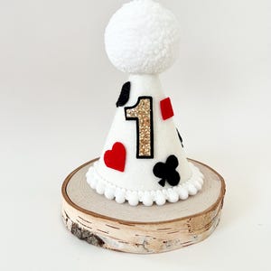 Chapéu com tema de cartas de baralho, chapéu de festa, chapéu de baralho de cartas, 1º aniversário, chapéu de festa de esmagamento de bolo