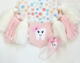 Girl 1st tooth banner/crown set, 1st tooth, Girl tooth party, Girl 1st tooth celebration, 1st tooth crown, 1st tooth banner
