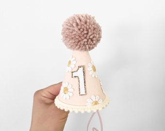 Peach daisy 1st birthday party hat, Daisy theme hat, 1st birthday, Cake smash , 1st birthday photoshoot, Daisy style hat, Boho party hat