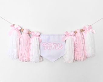 Bow high chair garland, 1st birthday high chair banner, Bow theme banner, Pink bow banner, Garland, 1st birthday