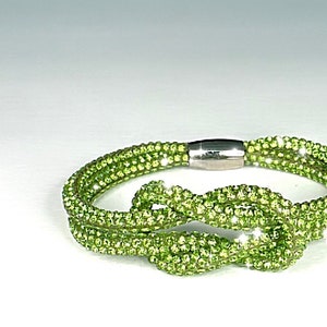 APPLE GRÜN Strass Kristall Funkeln Liebe Knoten Freundschaft Camp Armband-Magnetverschluss-Trending JETZT!