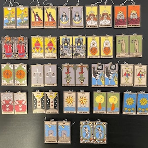 Orecchini con carte dei tarocchi degli Arcani Maggiori dipinti