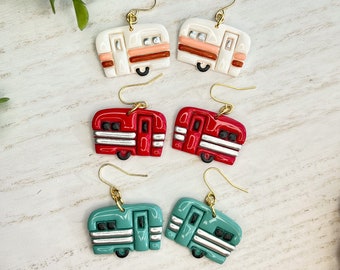 Polymer Clay Camper Earrings, Camping Theme Jewelry, Outdoors Inspired Earrings, Retro Trailer, RV Earrings, Camper Jewelry, RV Jewelry