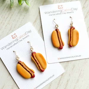 Boucles d'oreilles hot-dog en pâte polymère, Boucles d'oreilles amusantes, Boucles d'oreilles sur le thème de New York, Boucles d'oreilles sur le thème des États-Unis, Boucles d'oreilles du jour de l'indépendance, Boucles d'oreilles de restauration rapide