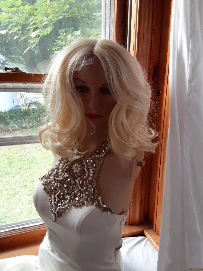 Blonde lace front wig retro inspired 14'' curly 613 blonde short wig