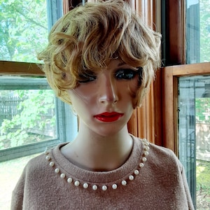 Honingblonde pruik van echt haar