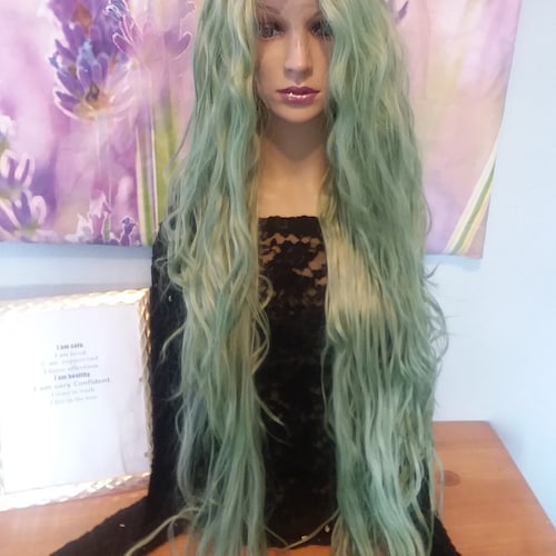 Light Green Lace Front Wig Over 30 display picture 2