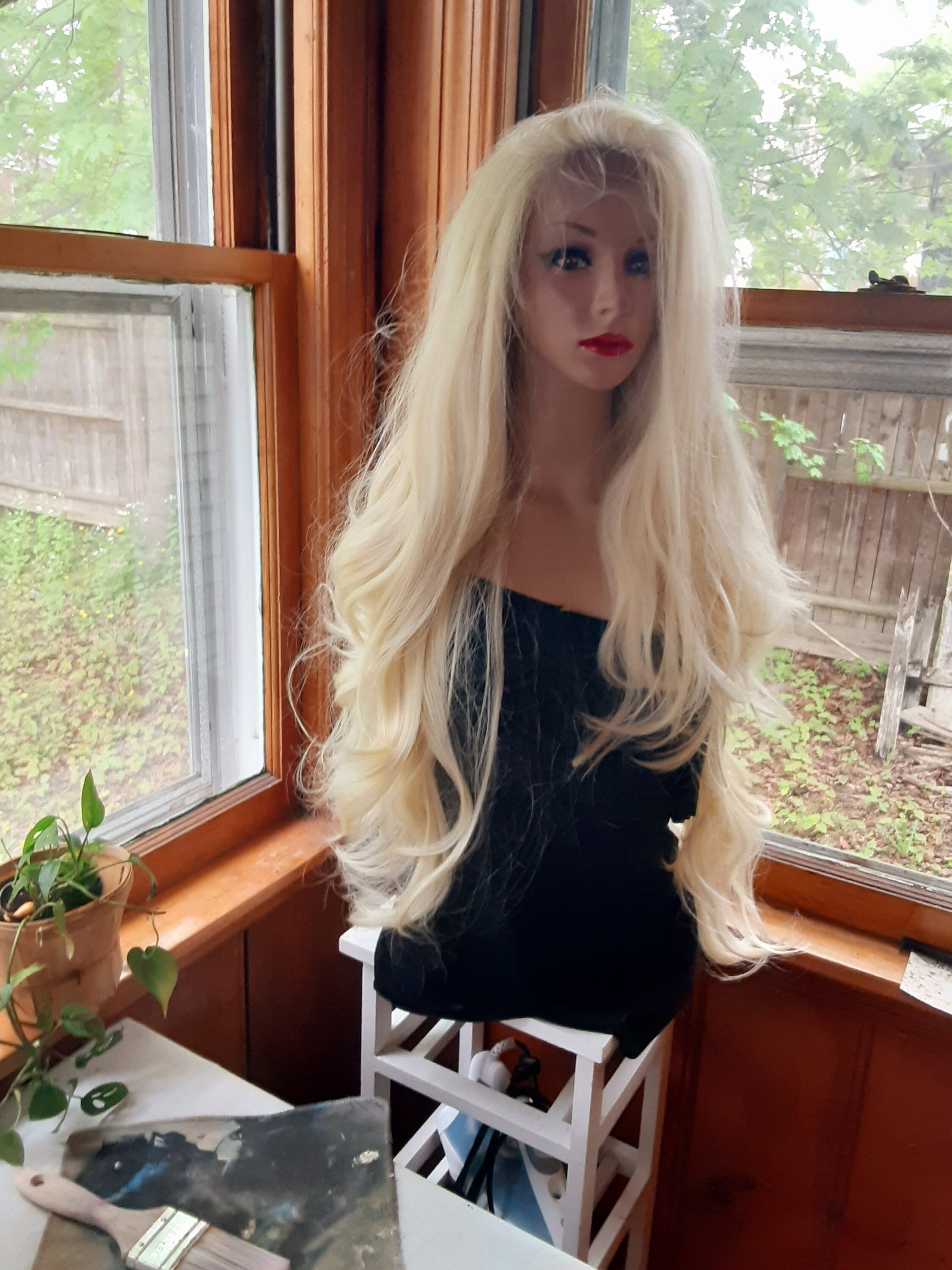 Realistic Long blonde Wig curly 613 Freepart 613 Platinum Blonde Curly Lace Front Wig, Human Hair Blend  main image 4
