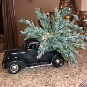 Black Vintage Truck Centerpiece: Rustic Farmhouse Decor