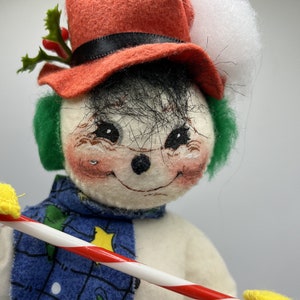Annalee 7&quot; Shoveling Snowflakes Boy Christmas Snowman Mint with Tags!   #750598