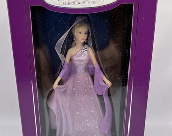 Club Exclusive! Hallmark Keepsake Ornament, Holiday Barbie in