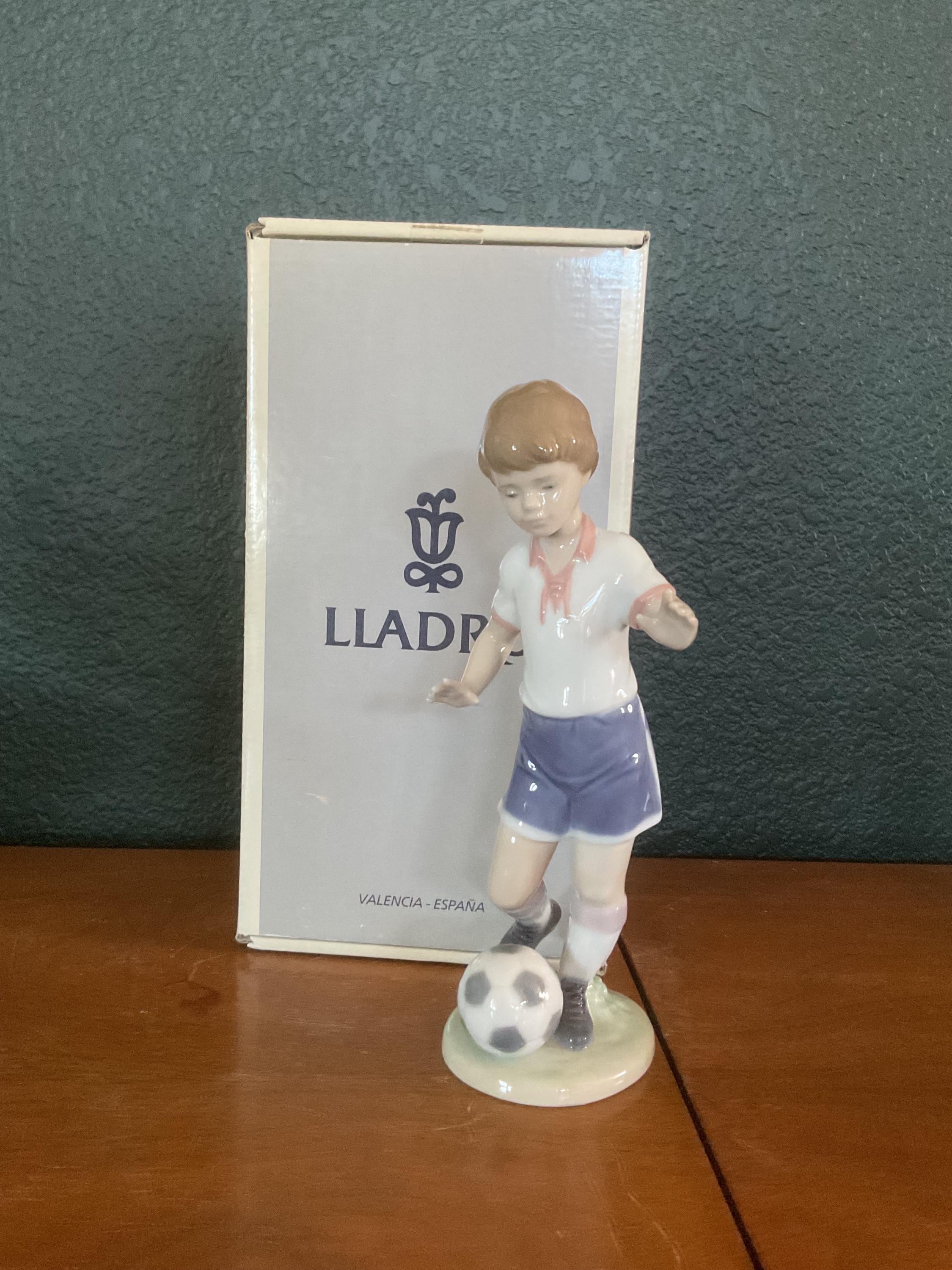 LIADRO サッカー少年 陶器 Lladro Soccer for sale | eBay