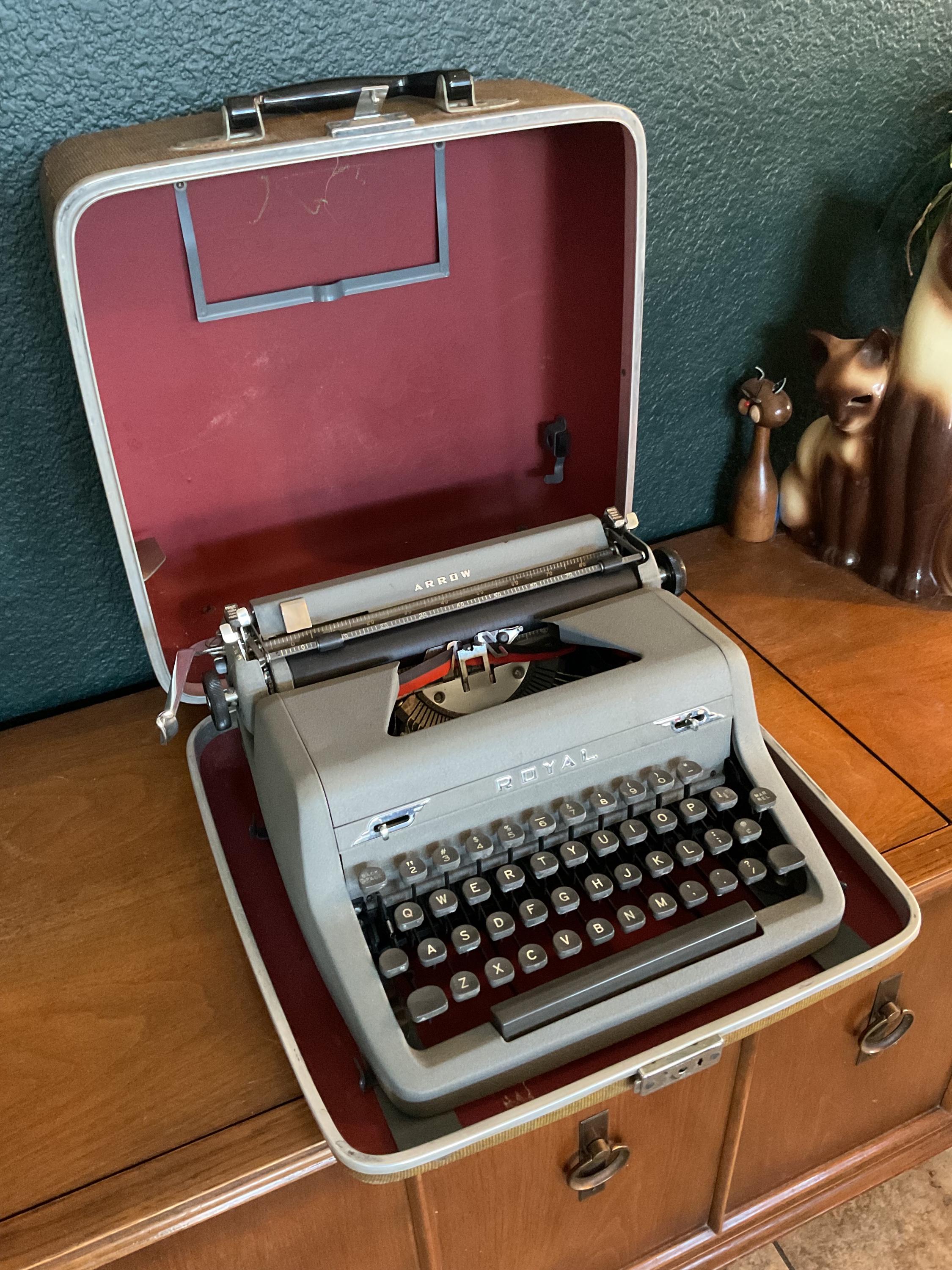 Arrow Typewriter - Etsy