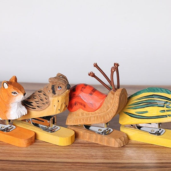 Massivholz geschnitzte Tier Hefter Ornamente:Fisch,Schnecke. Büro Briefpapier, Cartoon Hefter