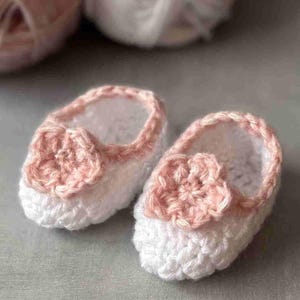 Baby Booties Crochet Pattern | Crochet Baby Shoes Pattern for Beginner | Newborn Baby Gift Idea | Baby Shower Gift | Instant Download