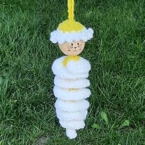 Daisy Wiggle / Worry Worm Crochet PATTERN, Worry Worm With Wooden Head, Easy Crochet Gift For Children, Crochet Fidget Toy Pattern, RAOCK