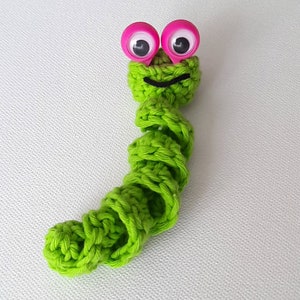 CROCHET PATTERN, Finger Puppet Googly Eye Worry Worm, Crochet Toy Pattern, Fun Crochet Project, Photo Tutorial Step-by-Step, School Crochet