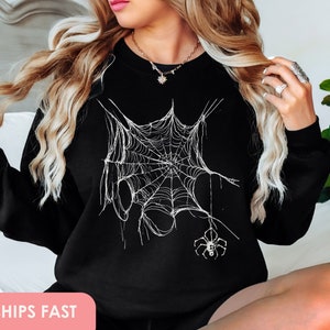 スパイダーハロウィンスウェットシャツ タランチュラ スパイダーウェブスウェットシャツ ハロウィン 不気味な白黒ハロウィンスウェットシャツ ヴィンテージハロウィンスパイダー