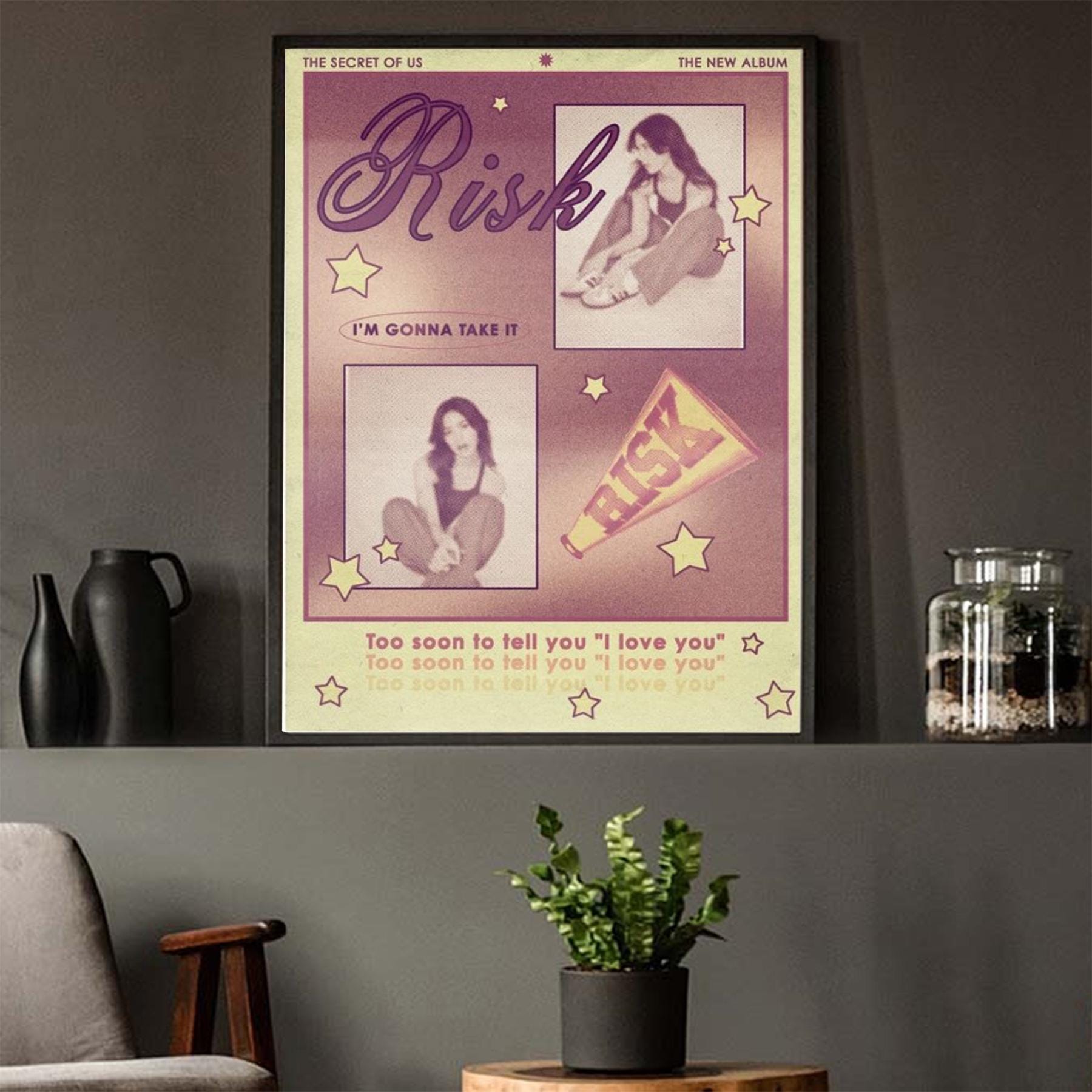 Discover Risque de Gracie Abrams Poster