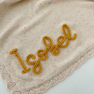 Personalised baby blanket, Hand embroidered blanket, Name blanket, Baby gift, Cotton blanket, Newborn gift, Newborn blanket, Baby shower zdjęcie 4