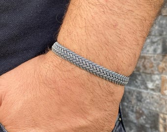 Handgemaakte geoxideerde sterlingzilveren Viking-geweven armband, herensieraden