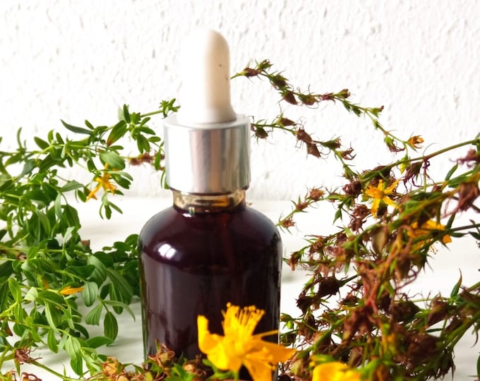100ml St Johns Wort Oil (Hypericum Perforatum)