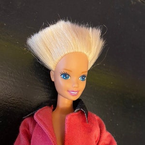 Barbie con el pelo corto shop