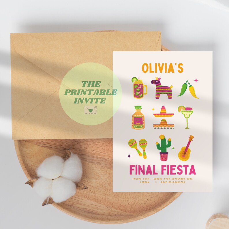 Puede incluir: Una invitaci&oacute;n imprimible para una fiesta "Final Fiesta" con un dise&ntilde;o colorido que incluye una pi&ntilde;ata, maracas, un cactus, un sombrero, una botella de tequila, una copa de margarita y una guitarra. La invitaci&oacute;n incluye el texto "Olivia's Final Fiesta" y la fecha y hora de la fiesta.