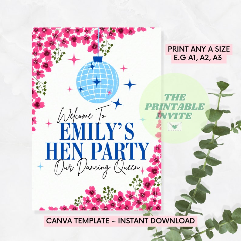 Puede incluir: Invitaci&oacute;n imprimible para una despedida de soltera con una bola de discoteca y flores rosas. El texto dice "Bienvenido a la despedida de soltera de Emily - Nuestra reina del baile".