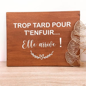 Stickers for wedding ceremony panel - Too late she arrives