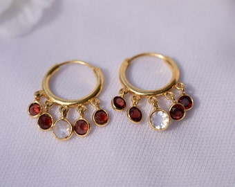 Huggie Ohrringe ~ Mondstein Ohrringe ~ Granat Ohrringe ~ Zarte Ohrringe ~ 18k vergoldet ~ Minimalistische Ohrringe für jeden Tag ~ Handgemachter Schmuck