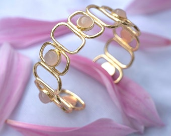 Rose quartz Bracelet, Statement Bracelet, Handmade bracelet, Adjustable Gold bracelet, Bracelets for women, Gold Cuffs, Gift for women