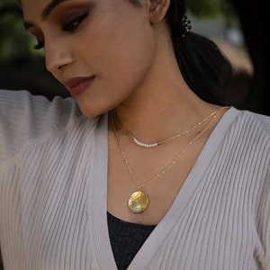 Valentines Gift for her Minimal Jewelry Layering Necklace Pearl Necklace Dainty Jewelry 18k gold necklace Minimal Jewelry Mothers day Gift Bridal Jewelry Pearl jewelry for her Western necklace Handmade necklace for her