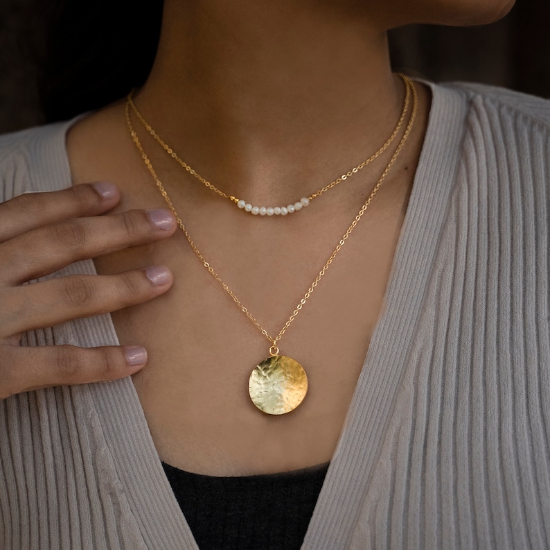 Minimal Jewelry Layering Necklace Pearl Necklace Dainty Jewelry 18k gold necklace Minimalist Jewelry Thanksgiving Gift for her