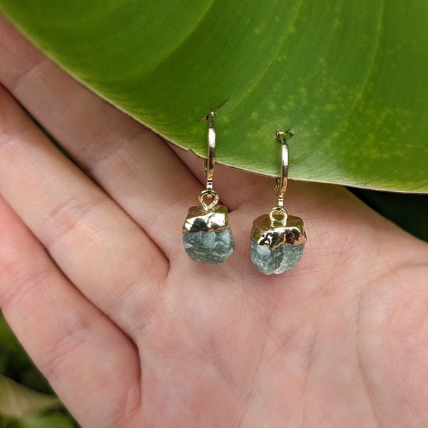 Boucles d’oreilles en quartz vert.