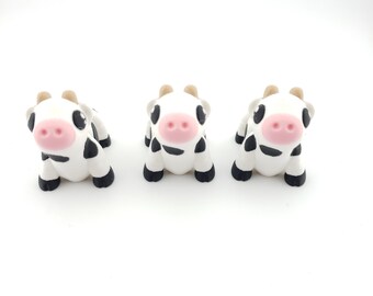 1 Articulated Painted Baby Cow   - 3D Printed Fidget Fantasy Creature - Zou 3d