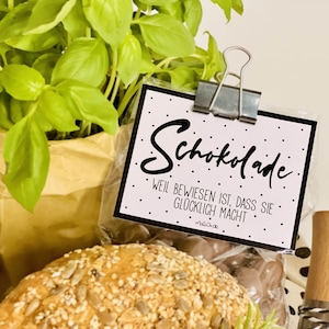 Schokolade weil bewiesen ist, dass sie Glücklich macht. Geschenkkorb zum Einzug in Wohnung, Haus, WG