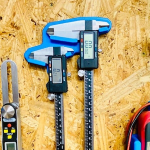 Dual Digital Caliper Holder (Neiko 6&quot; & 12&quot;)