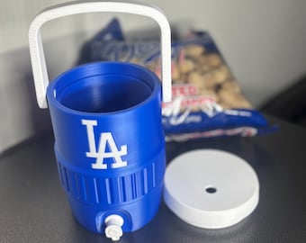 Viral sports can koozie