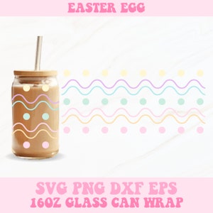 Può includere: Un involucro per lattina di vetro da 473 ml con un design a uovo di Pasqua pastello. Il design presenta linee ondulate e pois in rosa, giallo, blu e verde.