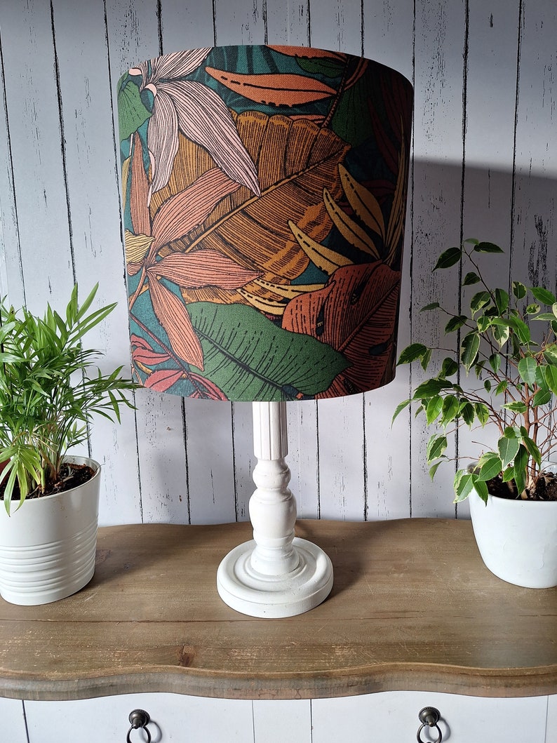 Wunderschöner, handgefertigter Lampenshirm Floral, Jungle, Blätter für Stehlampen, Hängelampen oder Tischlampen Bild 2