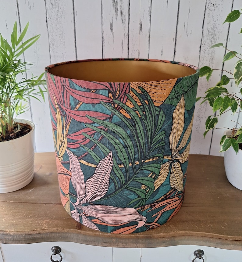 Wunderschöner, handgefertigter Lampenshirm Floral, Jungle, Blätter für Stehlampen, Hängelampen oder Tischlampen Bild 1