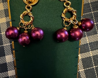 Vintage Jewelry Dangly Clip on Beaded Purple Earrings