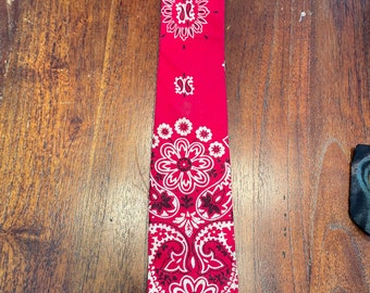 Vintage Mens Red Paisley Tie