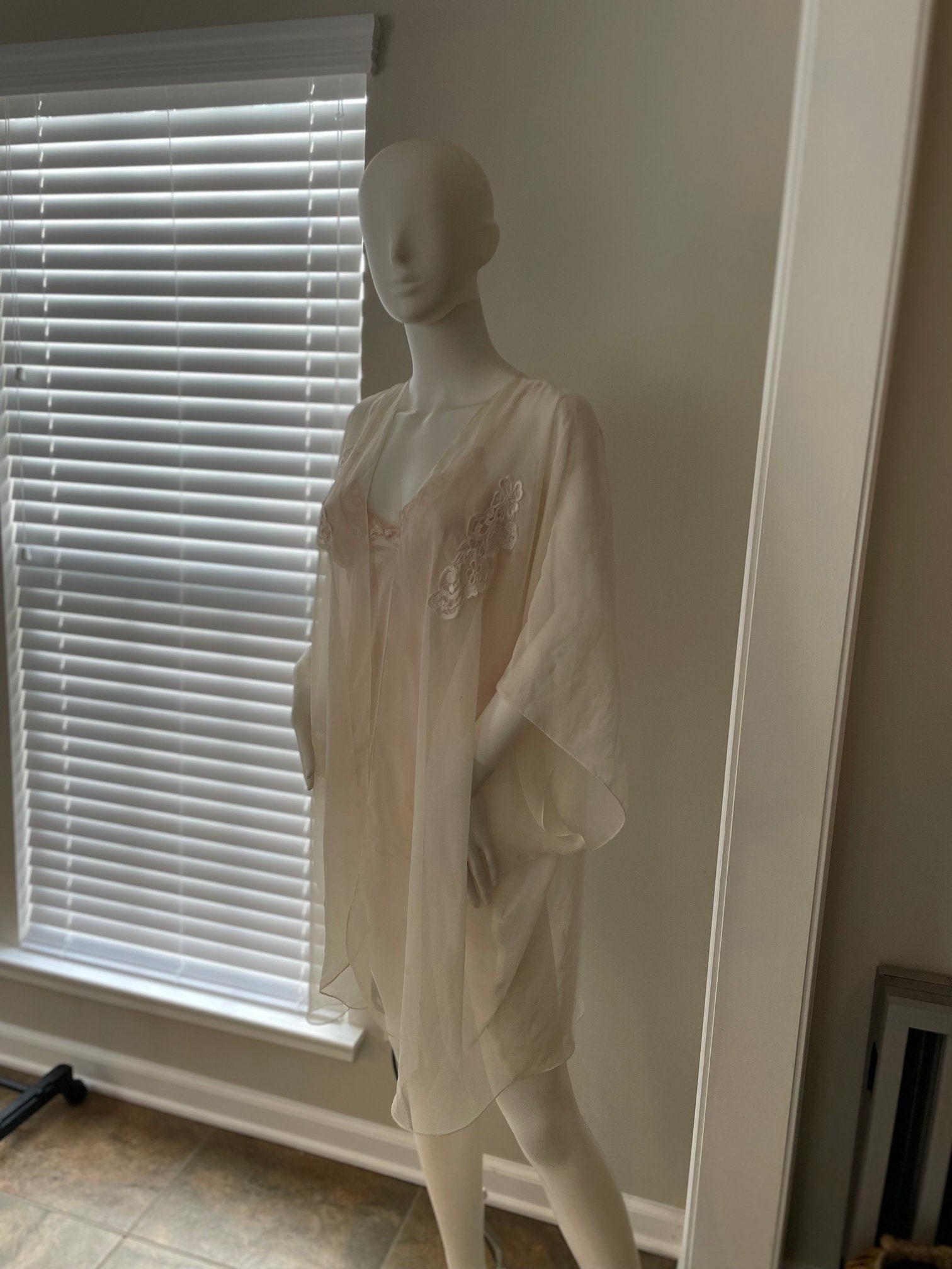 Vintage Lingerie Robe by Cacique Ivory Poly Blend Sz M - Etsy